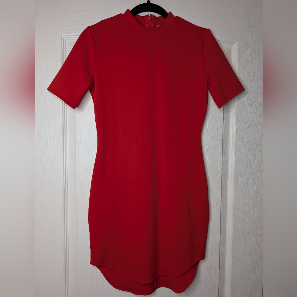 Chic Red Short Sleeve Dress